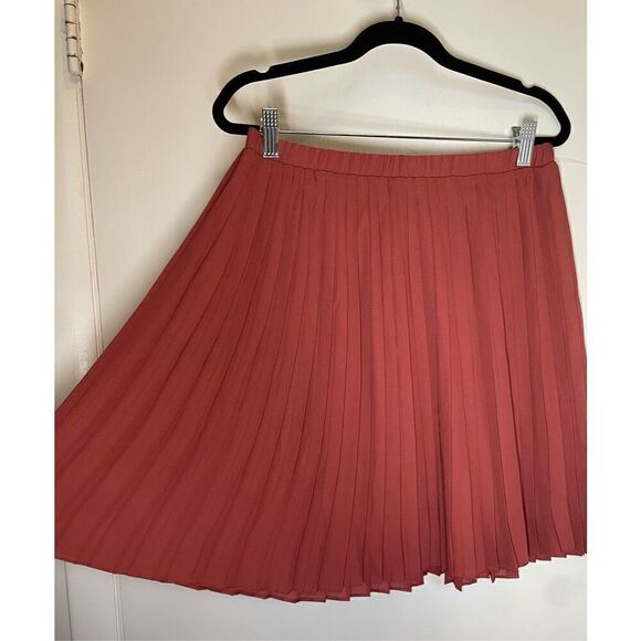 Max Studio Pleated Elastic Waist Mini Skirt Pink Mauve Size Small NEW - Picture 9 of 11
